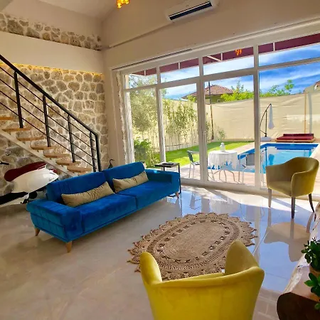 Loft Style Villa *
